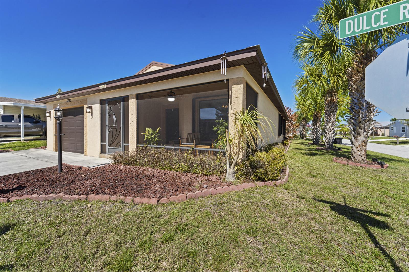 6700 Dulce Real Avenue, Fort Pierce FL 34951