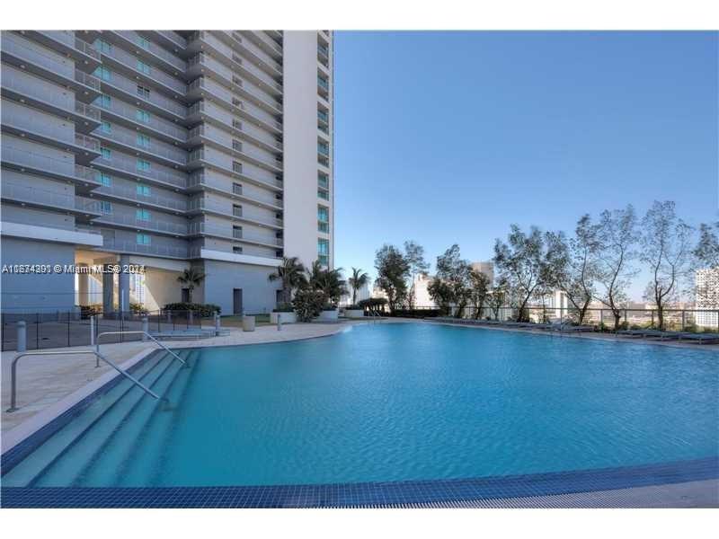 888 Biscayne Blvd # 1811, Miami FL 33132