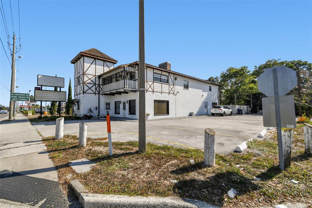 3601 E BUSCH BOULEVARD, TAMPA, FL — photo 5 of 30