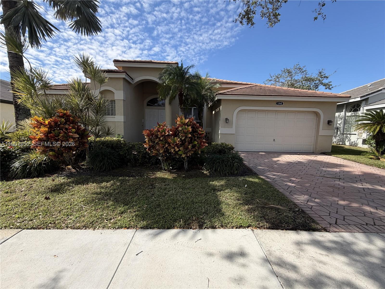 1260 Ginger Cir, Weston FL 33326