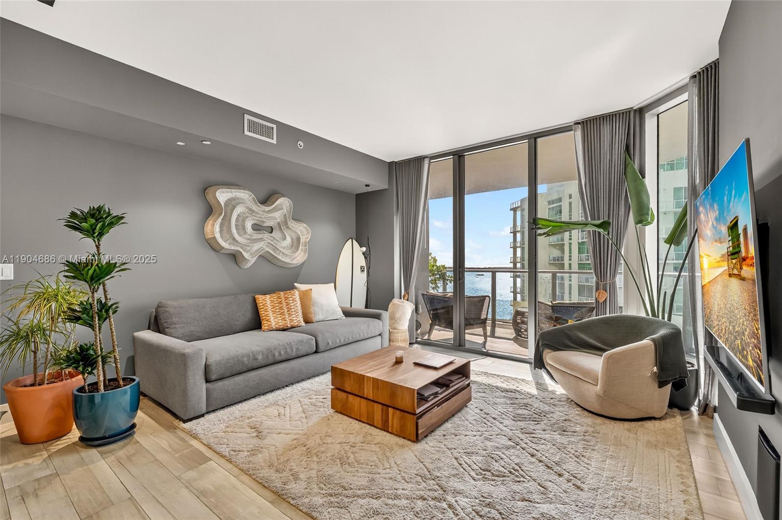 1300 Brickell Bay Dr # 2403, Miami FL 33131