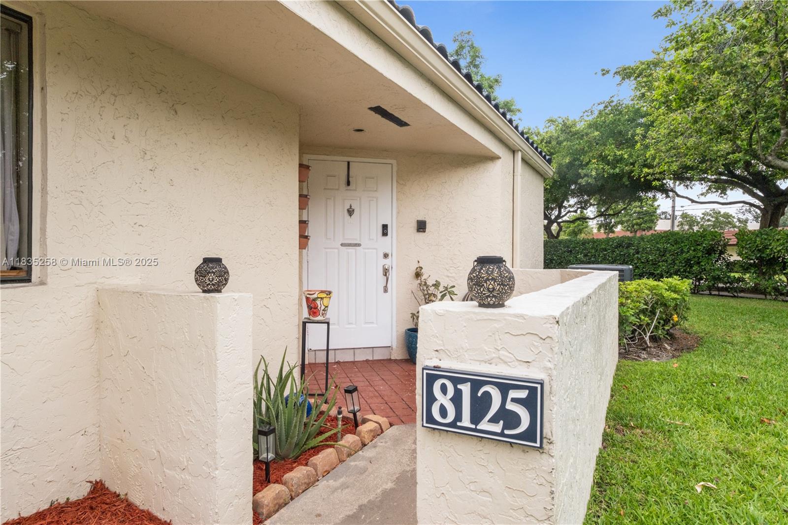8125 NW 17th Mnr, Plantation FL 33322