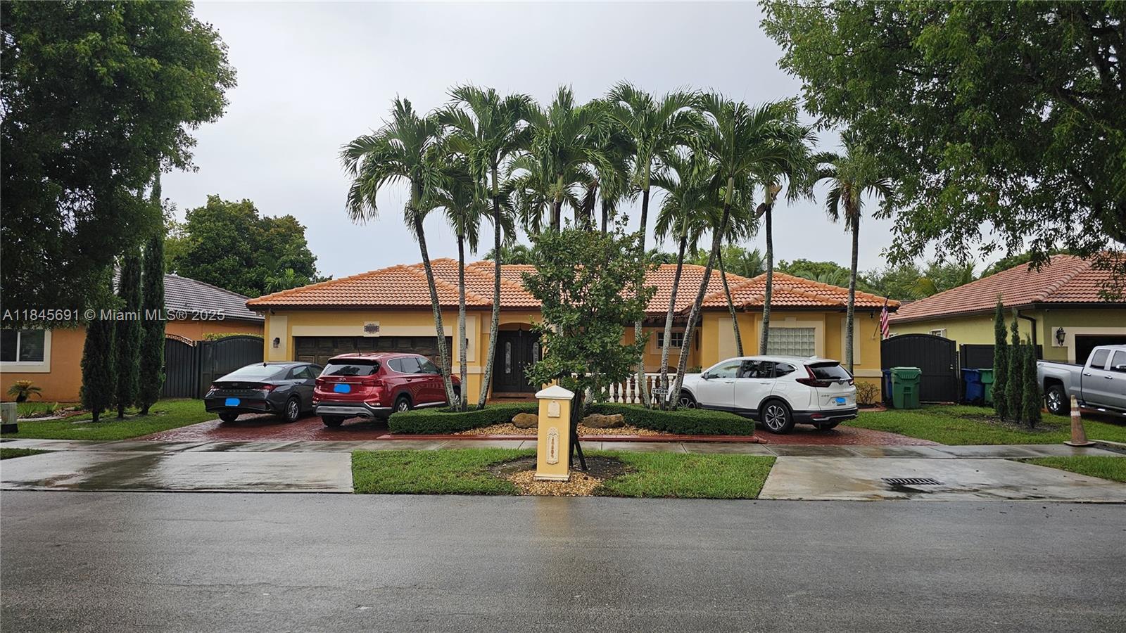 16569 NW 91st Ct, Miami Lakes FL 33018