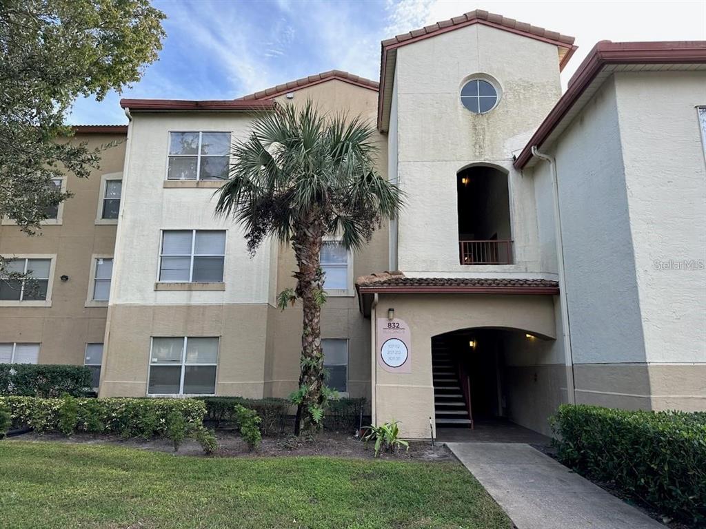 829 CAMARGO WAY UNIT 212