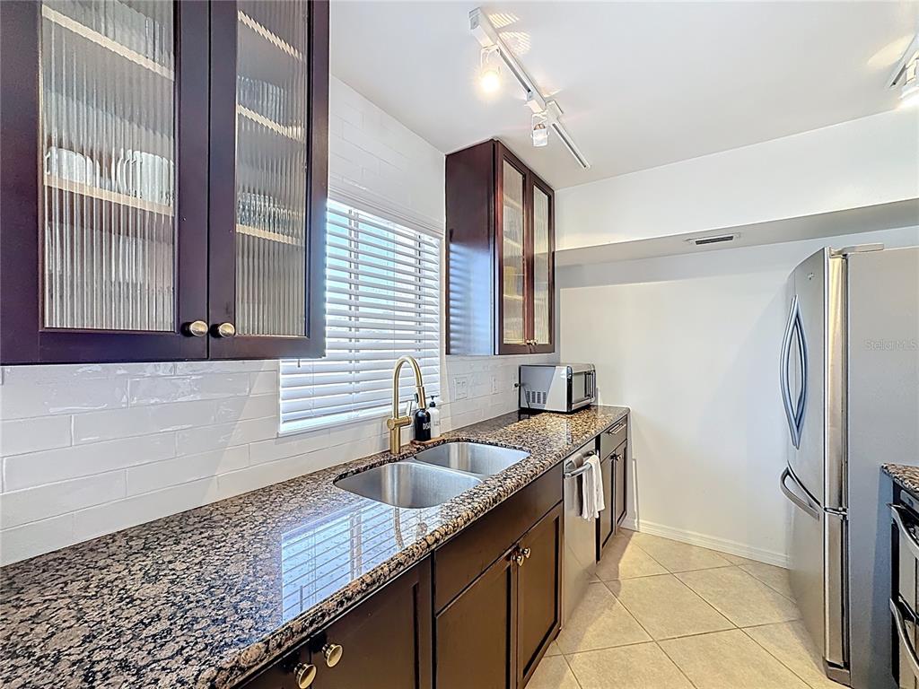 100 THE ESPLANADE N UNIT 202, VENICE, FL — photo 5 of 30