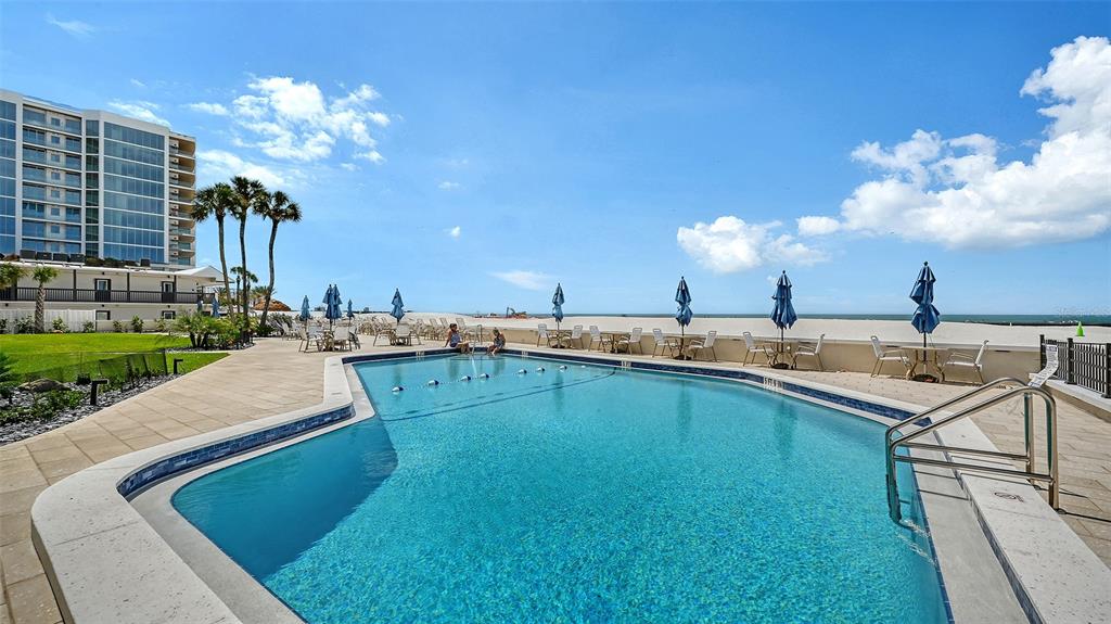 800 BENJAMIN FRANKLIN DRIVE UNIT 202, SARASOTA, FL — photo 3 of 30