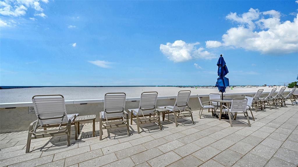 800 BENJAMIN FRANKLIN DRIVE UNIT 202, SARASOTA, FL — photo 5 of 30