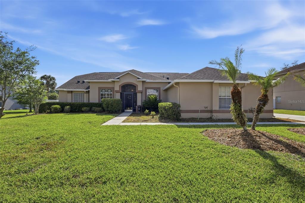 5637 AUTUMN CHASE CIRCLE