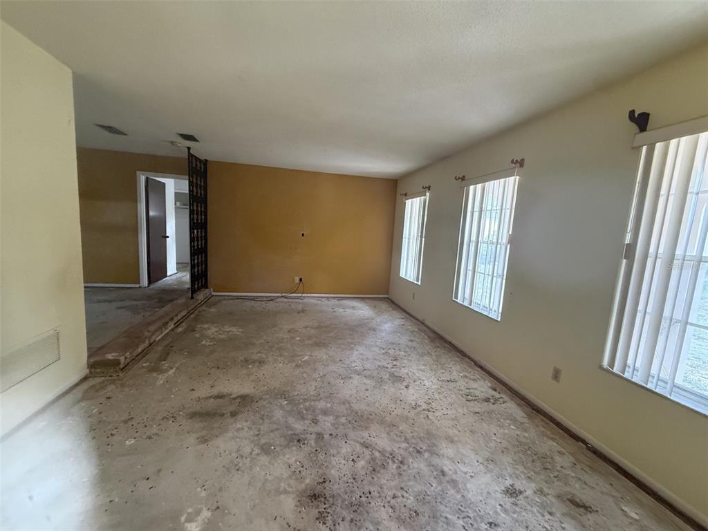 7 LAMPLITE COURT, CASSELBERRY, FL — photo 4 of 11