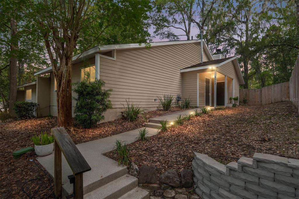 3953 NW 7TH PLACE
