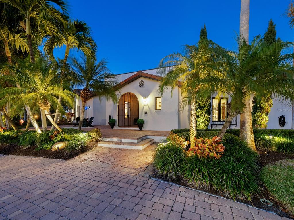 319 BIRD KEY DRIVE, SARASOTA, FL — photo 4 of 30
