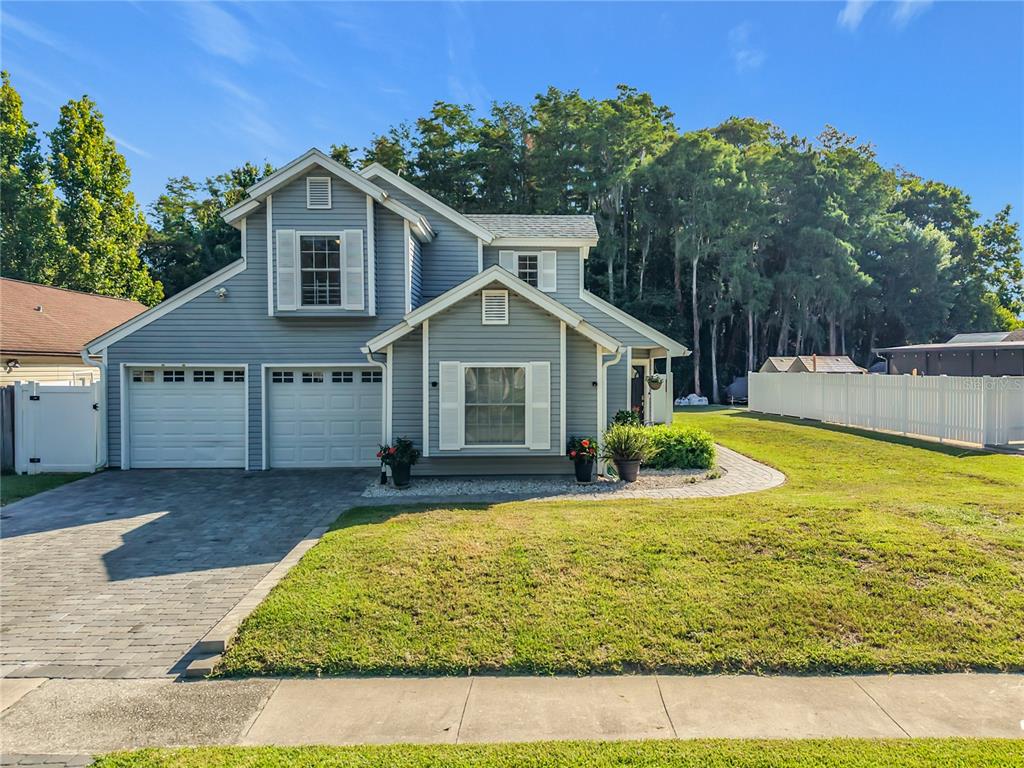 9945 TRIPLE CROWN CIRCLE