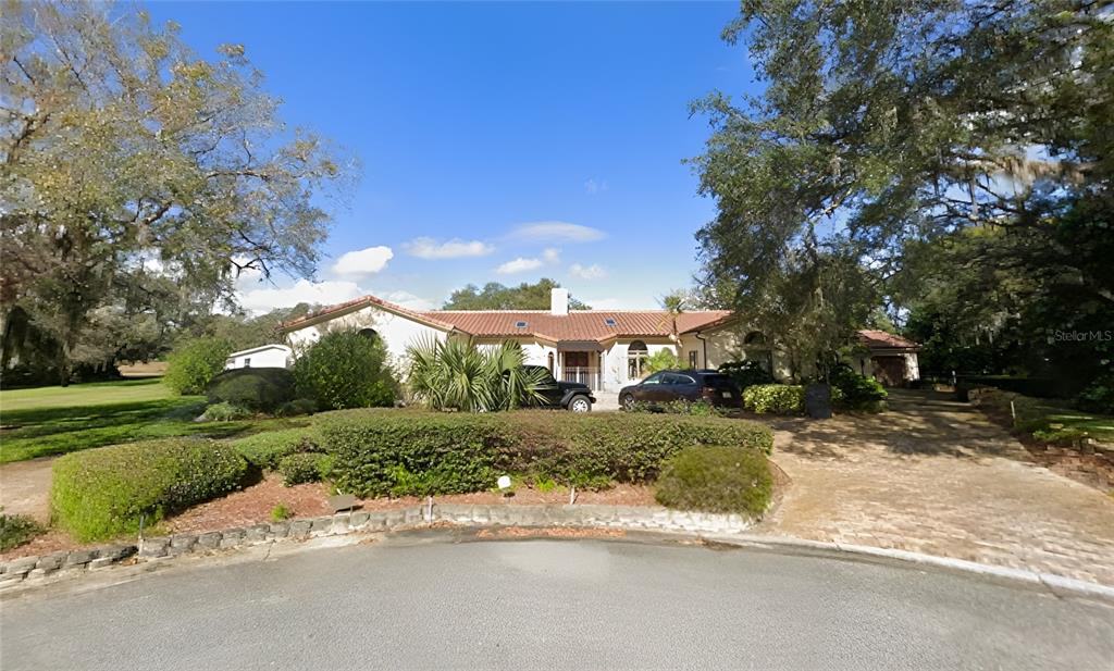 122 FAIRWAY DRIVE