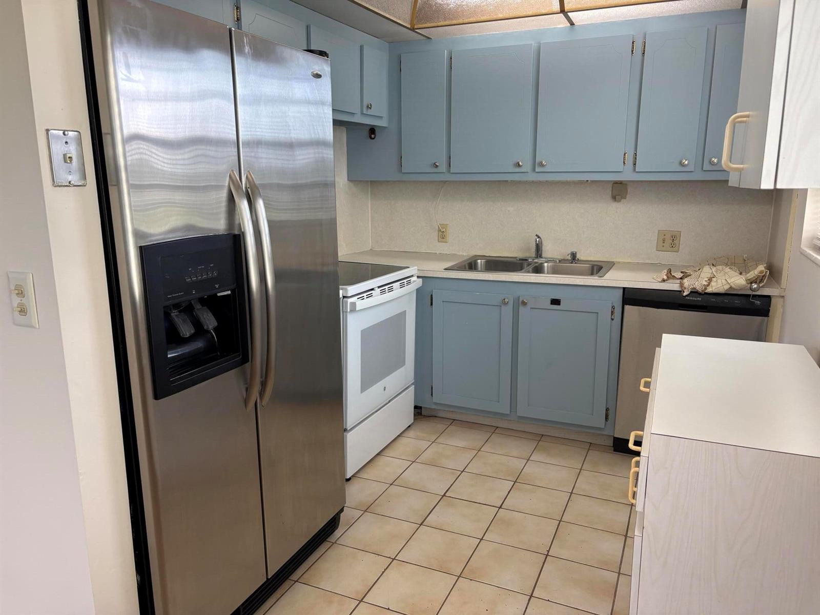 186 Dorset E, Boca Raton FL 33434