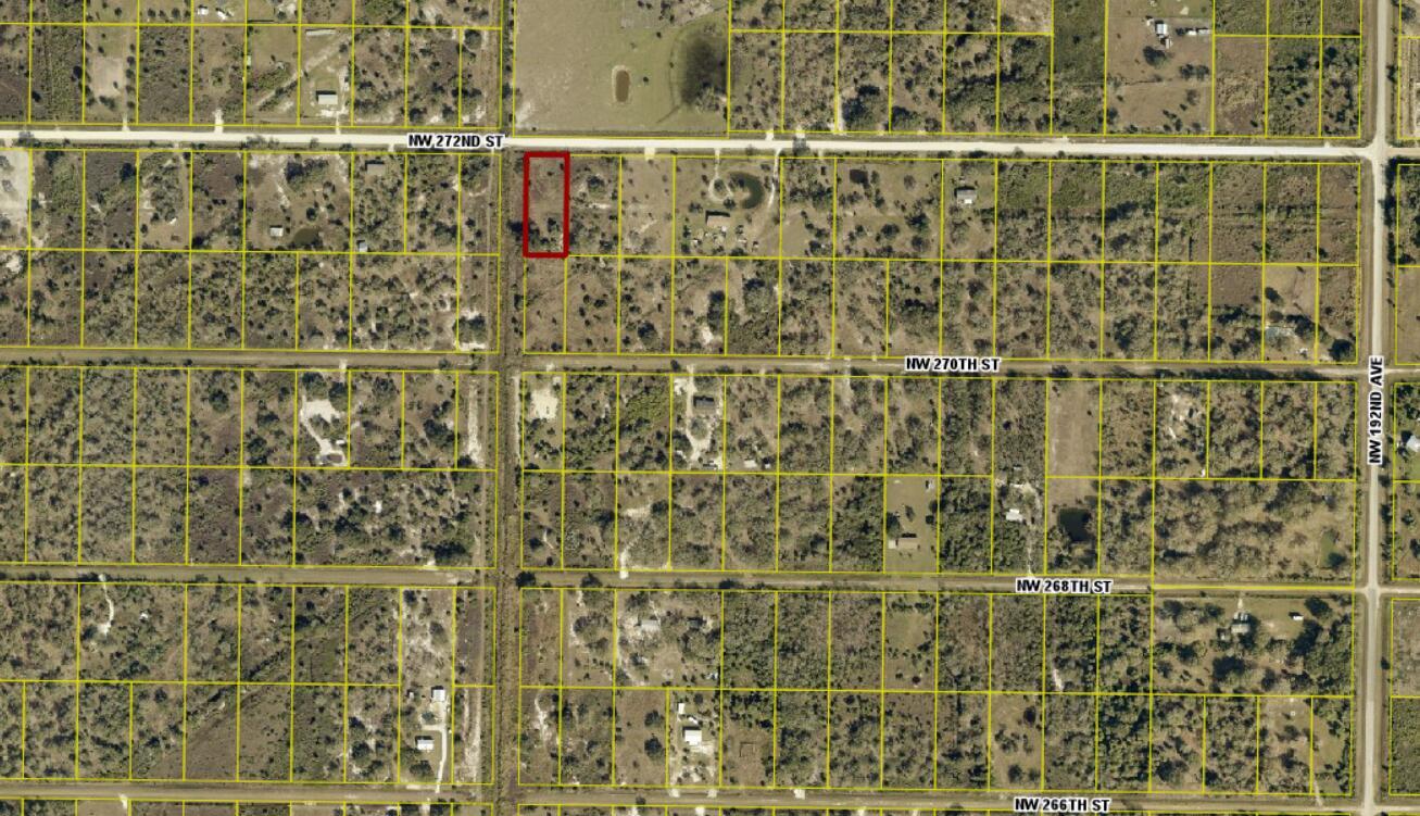 This aerial map shows a rectangular property highlighted in red within a rural grid layout — 19984 NW 272nd Street, Okeechobee FL 34972, OKEECHOBEE, FL
