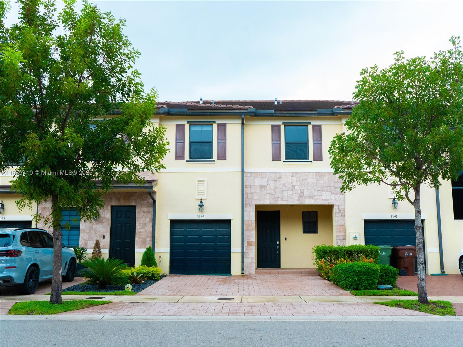 3343 W 100th Ter, Hialeah FL 33018