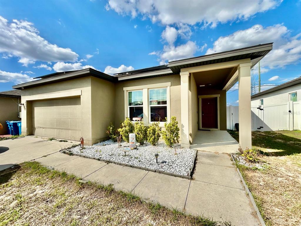 805 ORCHID GROVE BOULEVARD