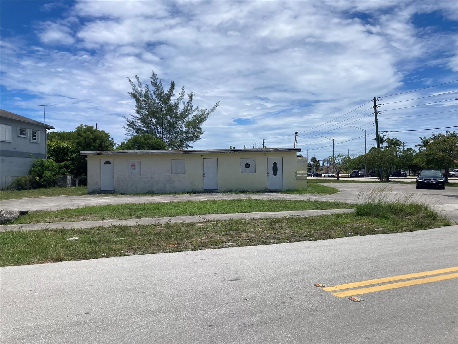 DEERFIELD BEACH, FL — photo 3 of 7
