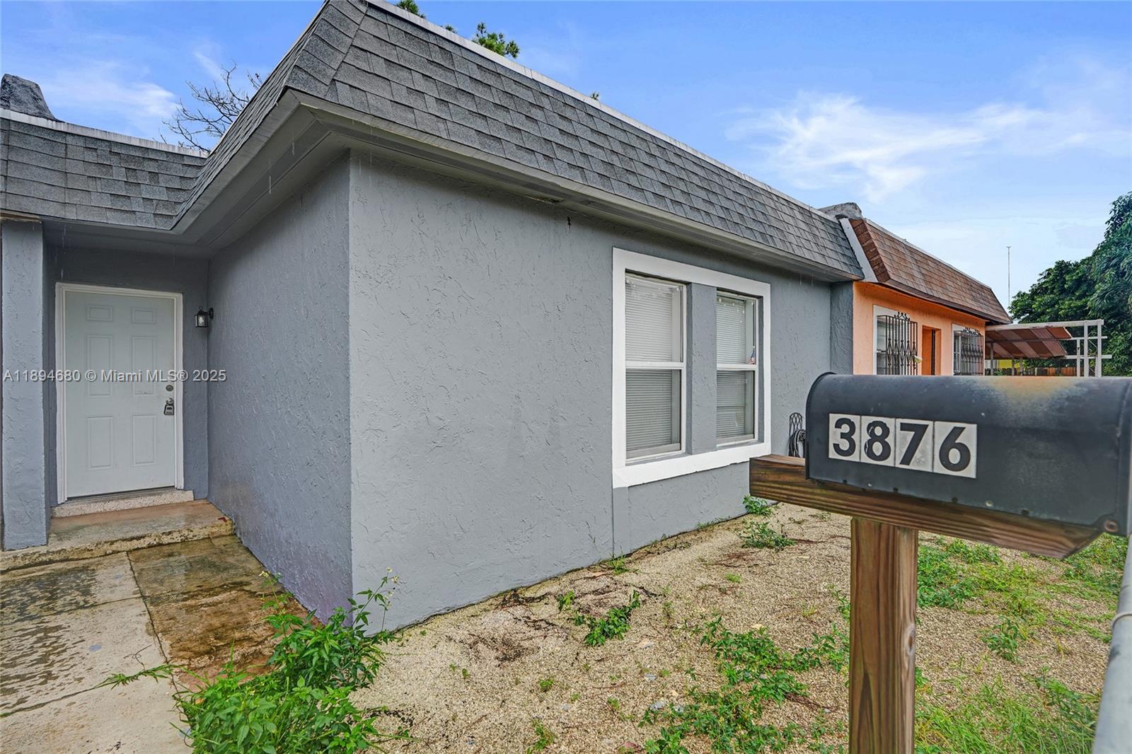 3876 NW 207th St Rd, Miami Gardens FL 33055