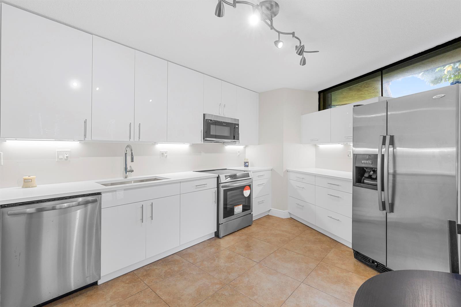 22958 Oxford Place # D, Boca Raton FL 33433