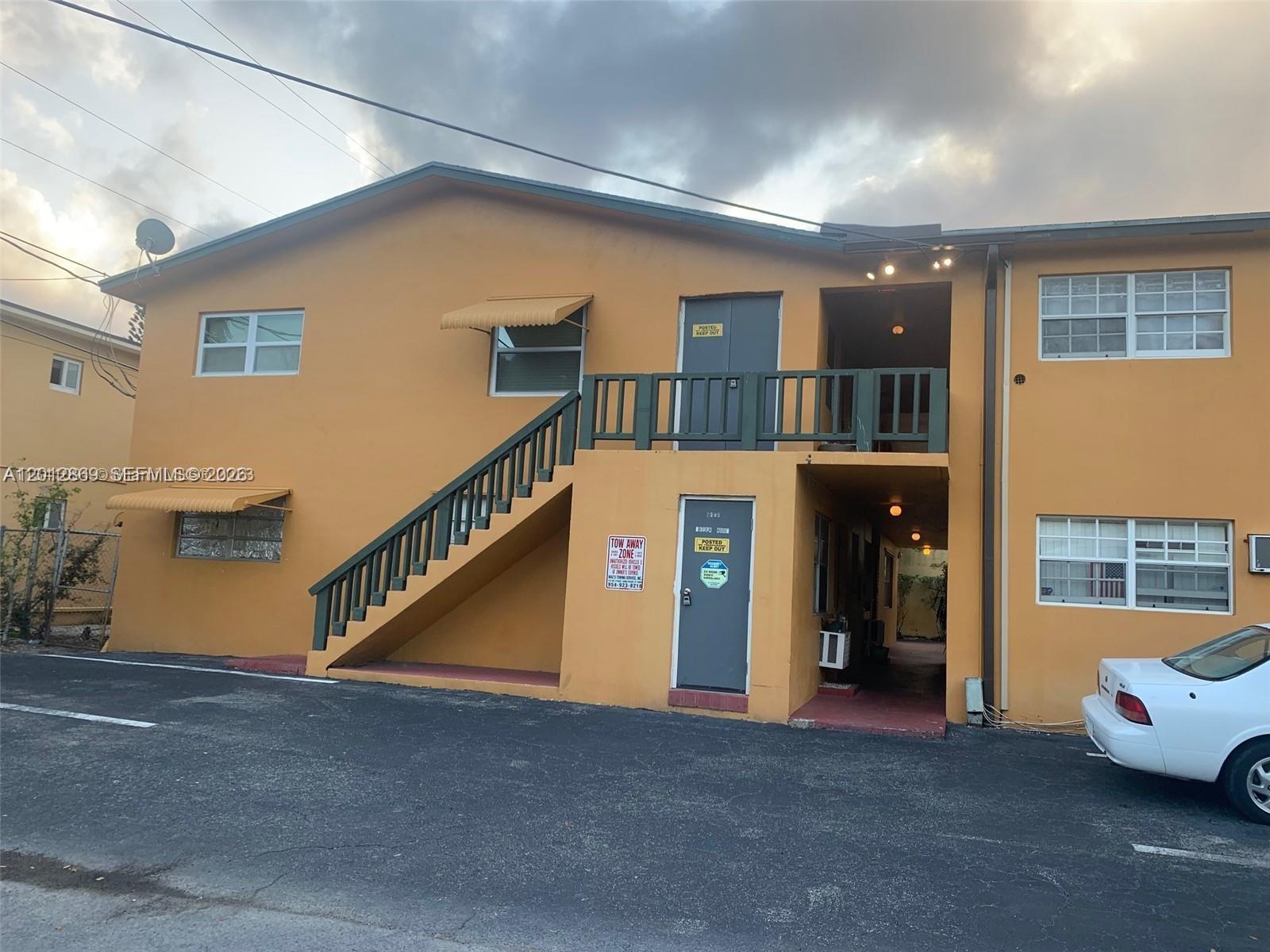 1702 Mckinley St # 4, Hollywood FL 33020