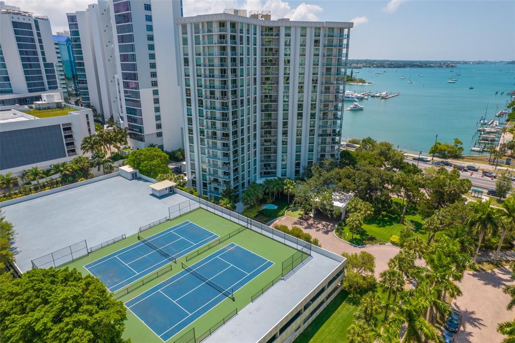 1111 N GULFSTREAM AVENUE UNIT 4E