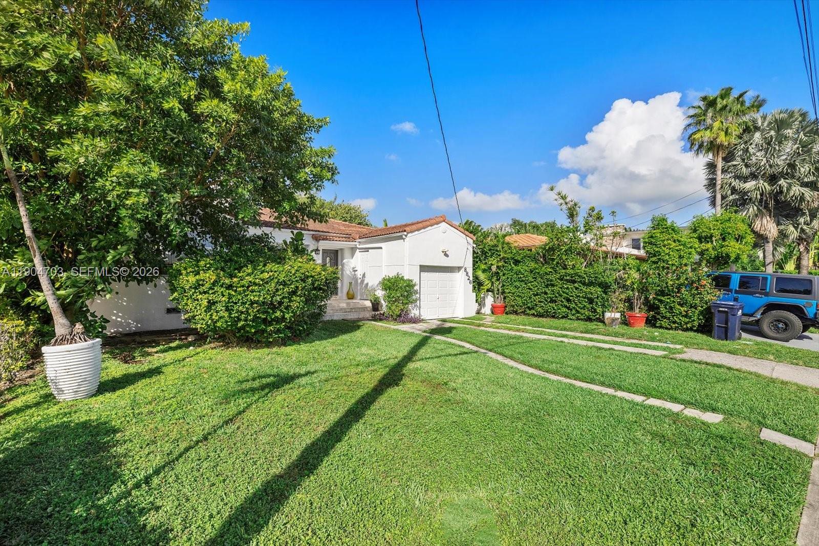8826 Emerson Ave, Surfside FL 33154, SURFSIDE, FL — photo 4 of 25