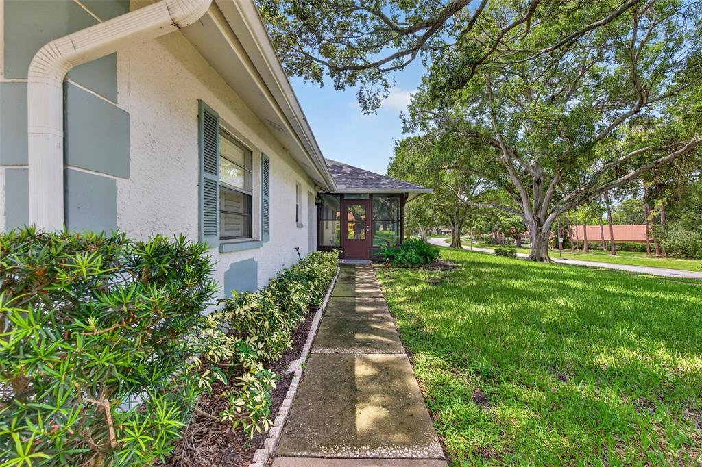 1275 STONEHAVEN LANE, DUNEDIN, FL — photo 2 of 30