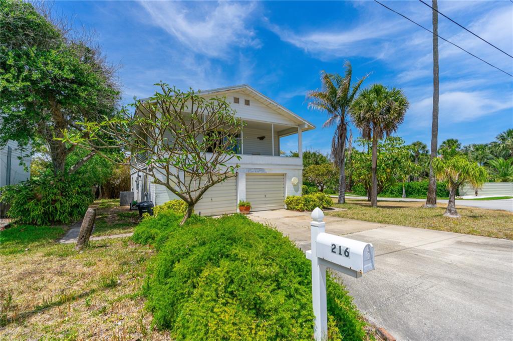 216 DUNE CIRCLE