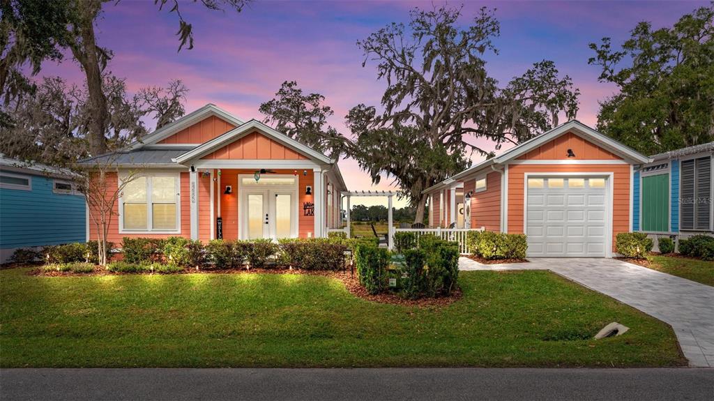 12122 GRAND OAK LANE