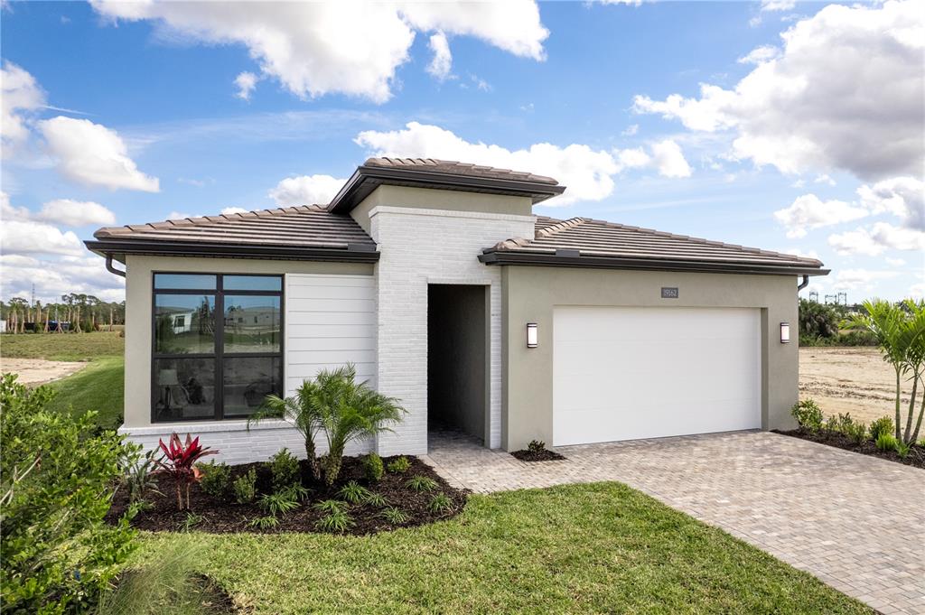 19162 ROBLE COURT