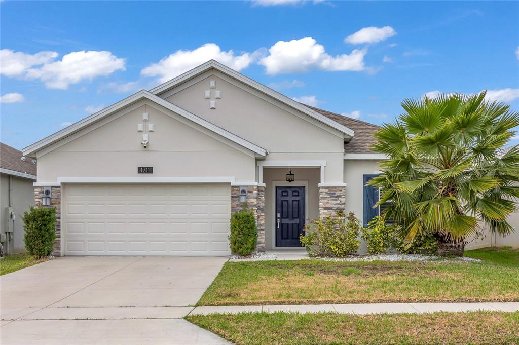 1711 CHATSWORTH CIRCLE