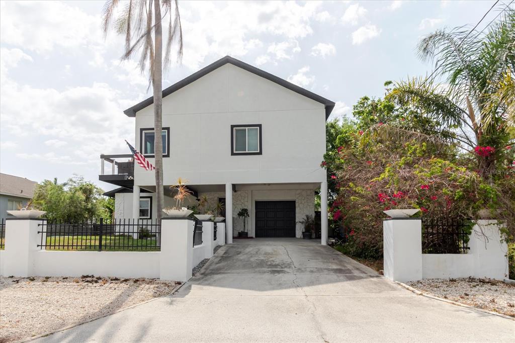 7404 BAY DRIVE