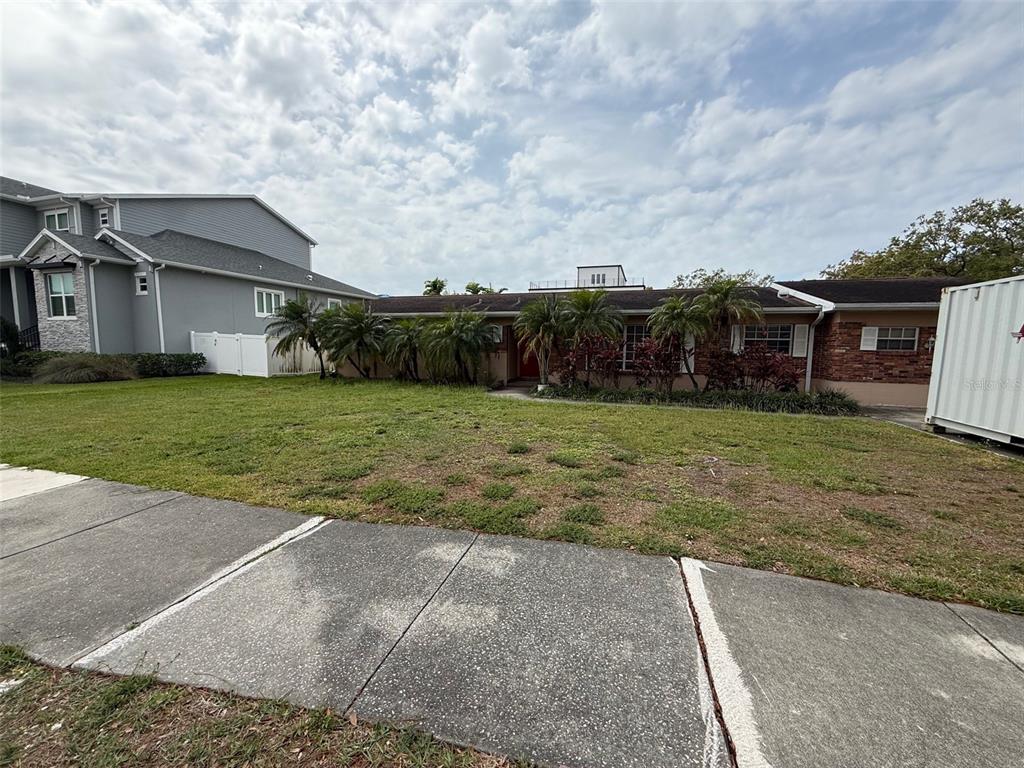 205 S SHORE CREST DRIVE