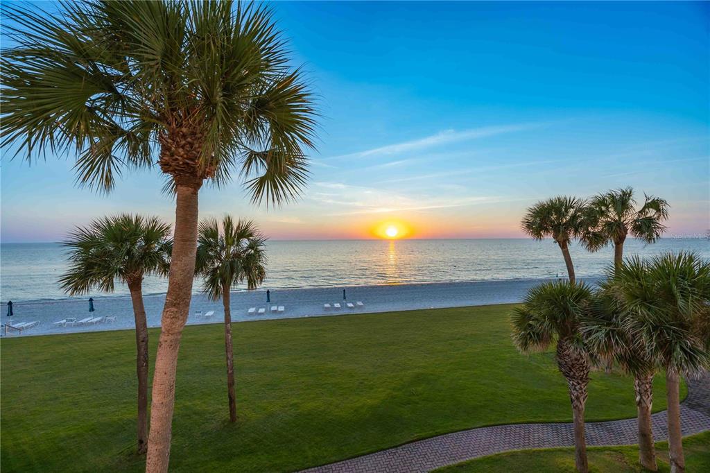 1050 LONGBOAT CLUB ROAD UNIT 301