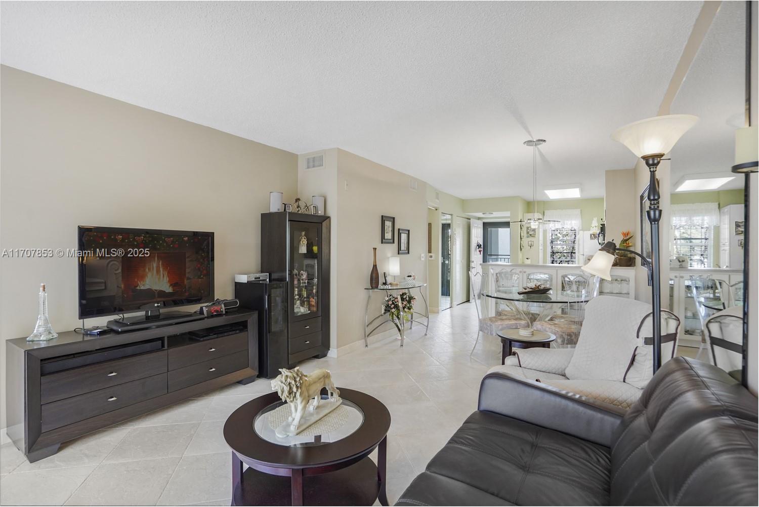 2236 N Cypress Bend Dr # 314, Pompano Beach FL 33069