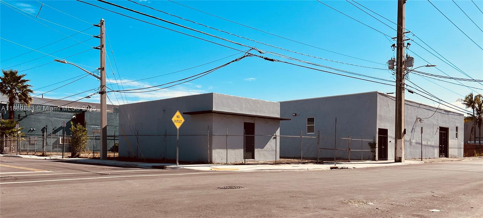 1031 NW 21st St, Miami FL 33127
