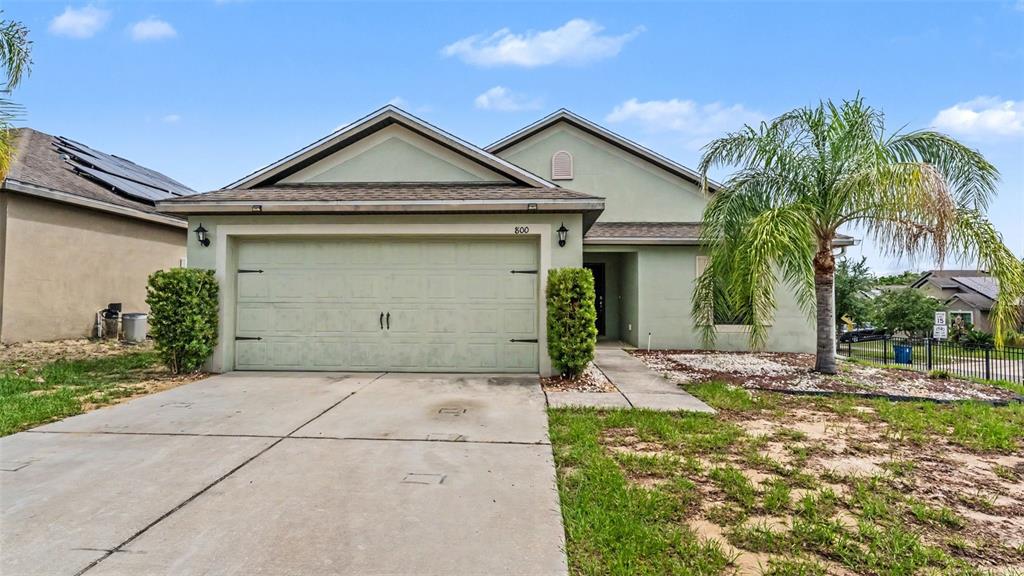 800 WOODLARK DRIVE