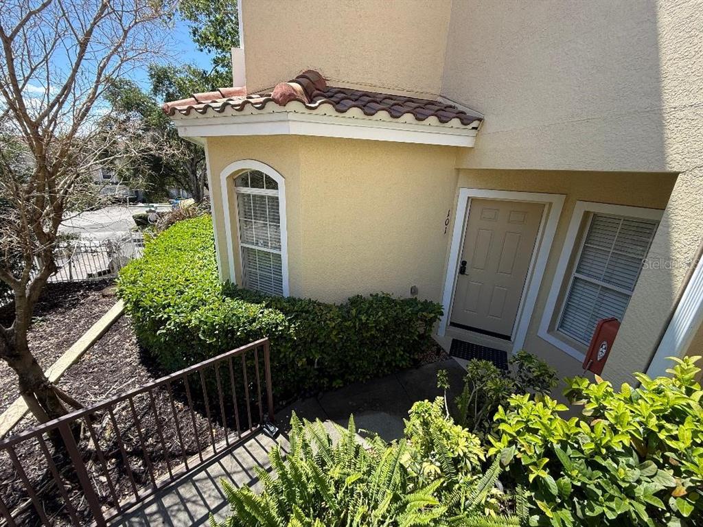692 SEABROOK COURT UNIT 101