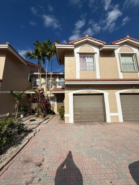 5424 NW 90th Ave, Sunrise FL 33351