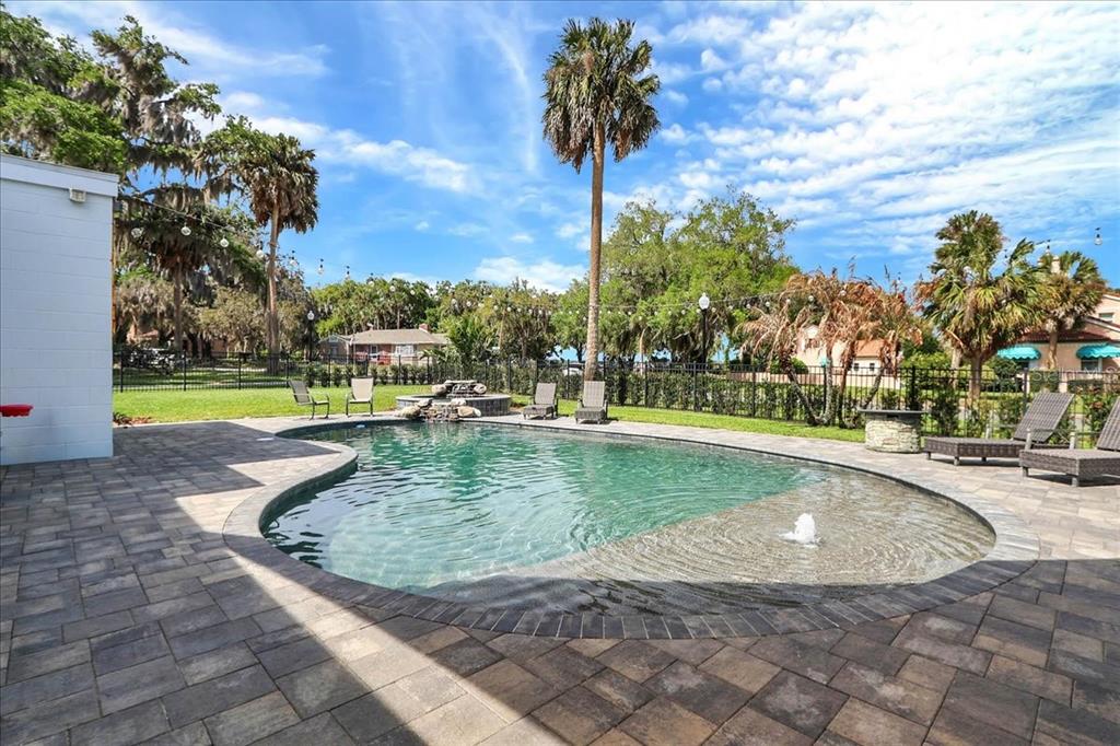 405 LAKESHORE DRIVE, LEESBURG, FL — photo 5 of 30