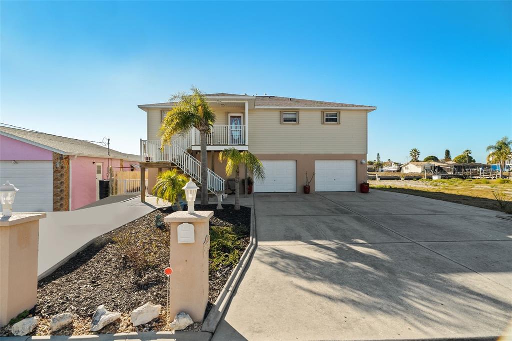 13533 VERONICA DRIVE