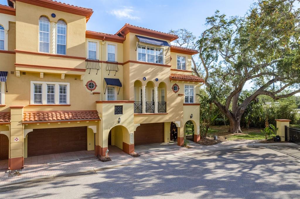 264 SEAGATE COURT