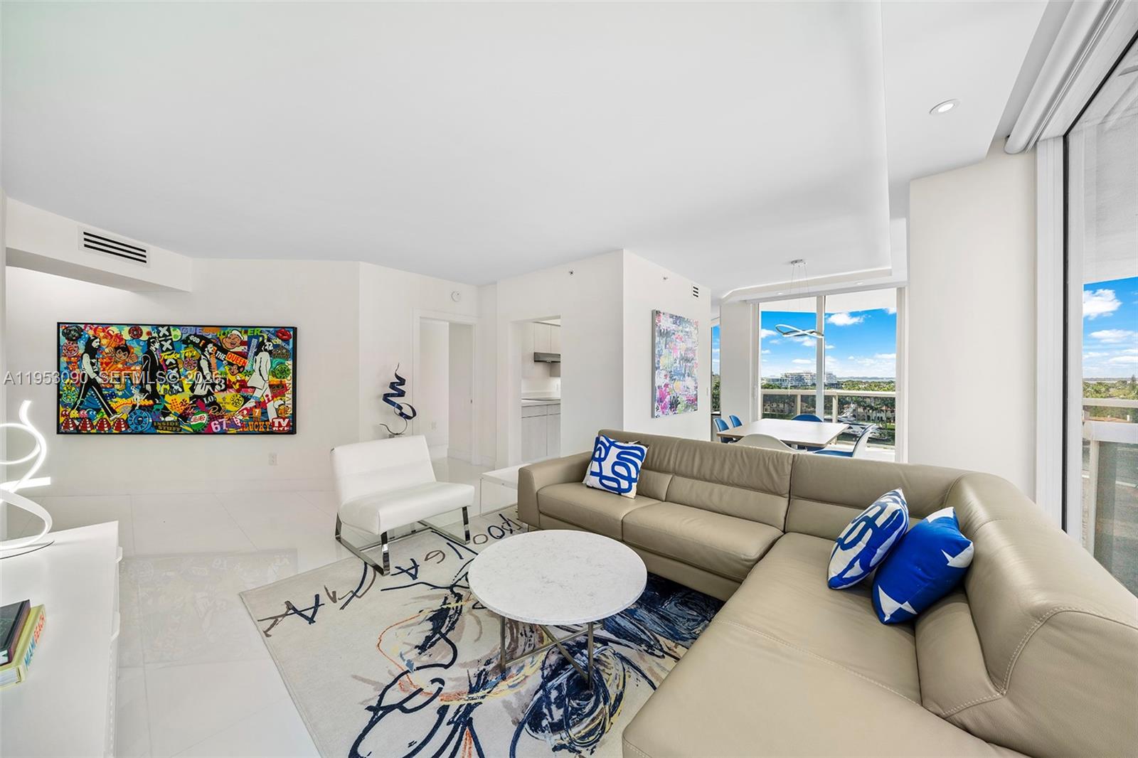 4779 Collins Ave # 907, Miami Beach FL 33140