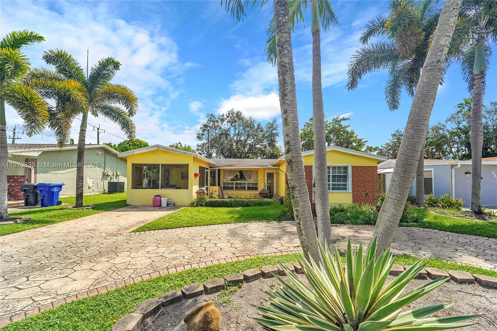 2241 N 66th Ave, Hollywood FL 33024