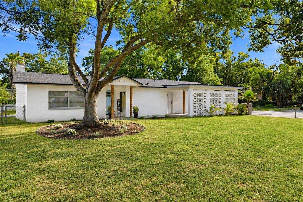 6128 E 111TH AVENUE, TEMPLE TERRACE, FL — photo 2 of 28