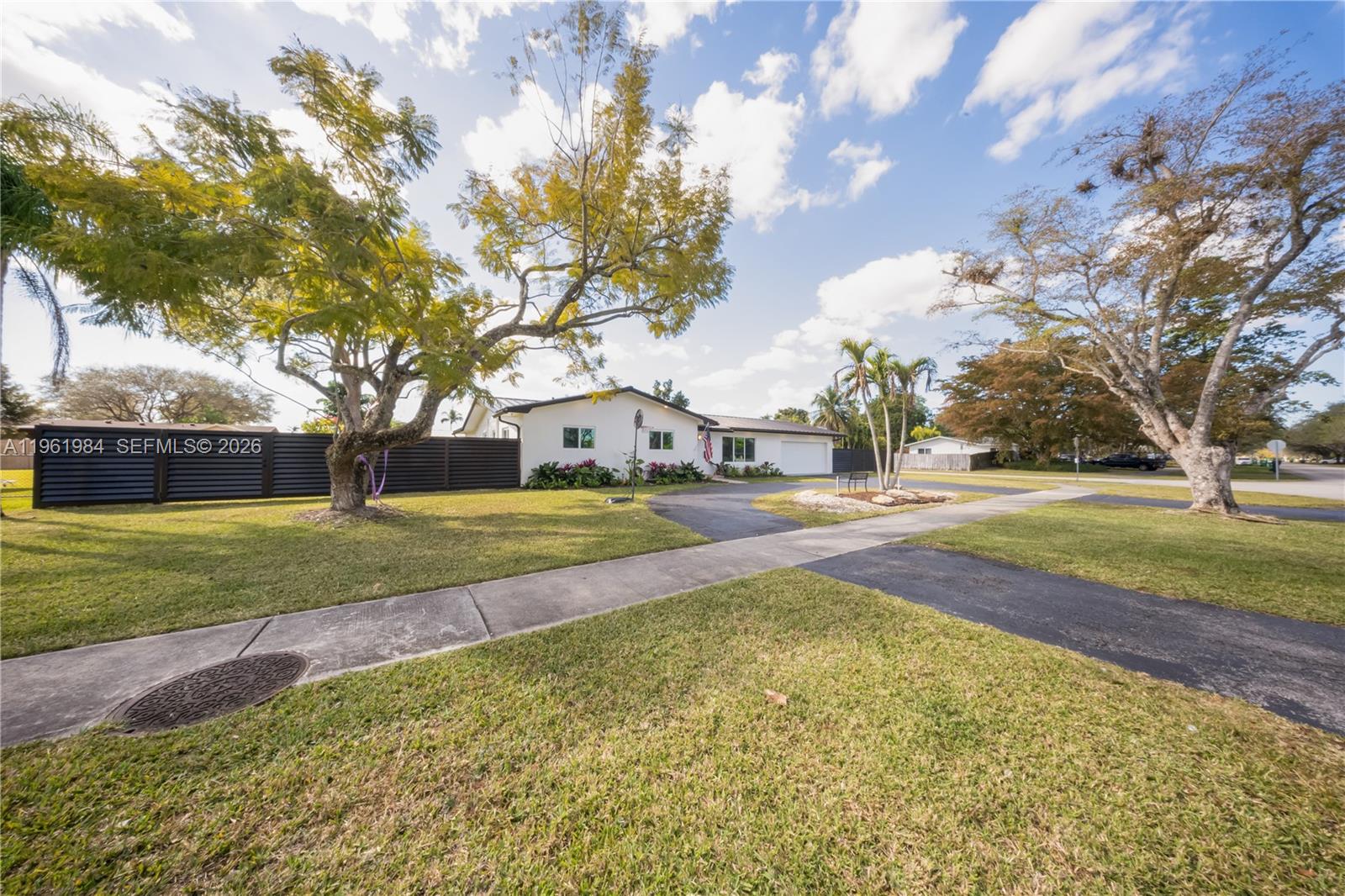 10880 SW 120th St, Miami FL 33176