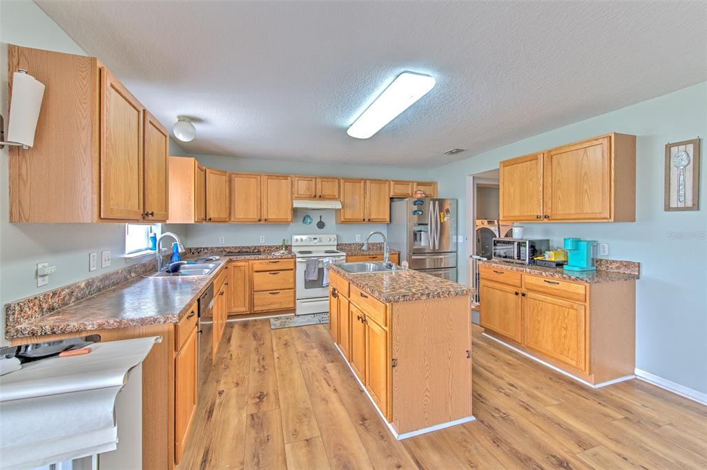 169 VISTA VIEW AVENUE, EAGLE LAKE, FL — photo 5 of 30