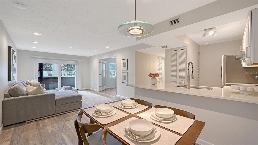 3229 BENEVA ROAD UNIT 101, SARASOTA, FL — photo 2 of 30