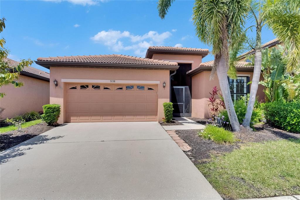 5728 SUNSET FALLS DRIVE